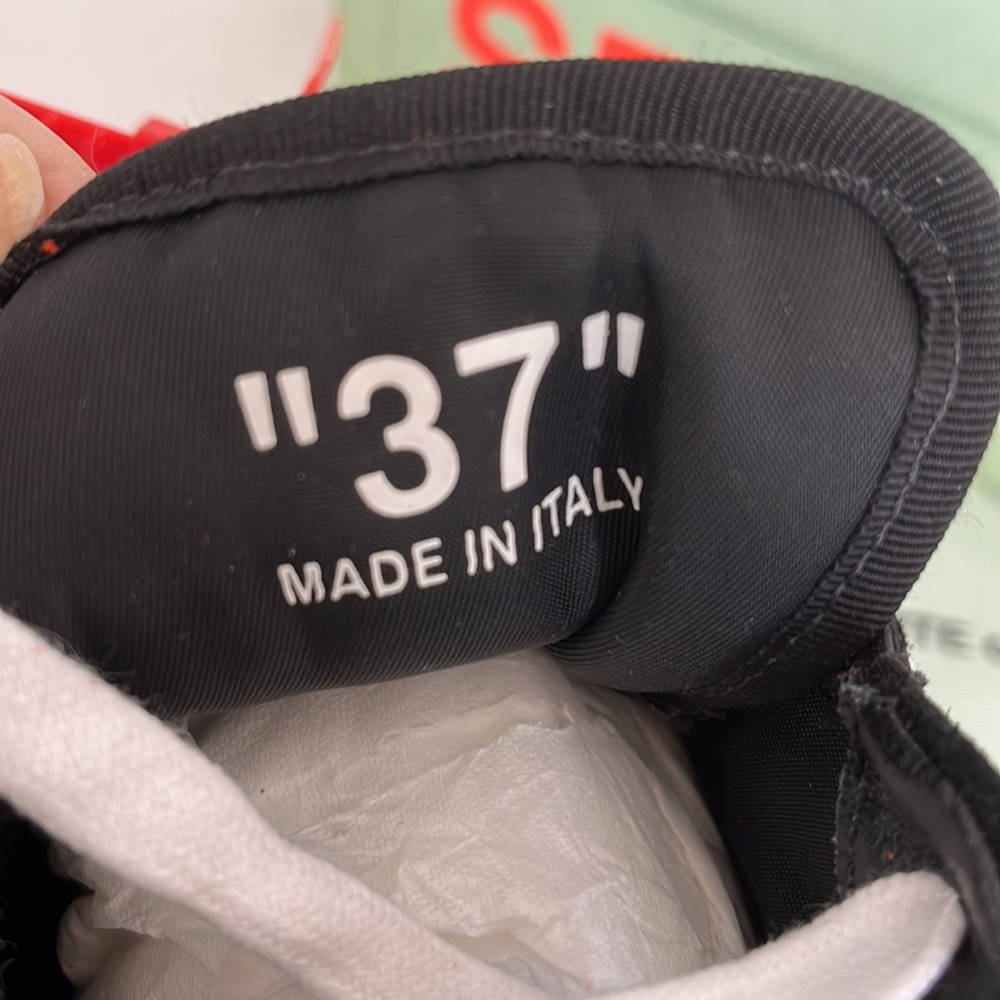 Off-White Virgil Abloh HG Runner Arrow Trainers - Picture 16 of 16